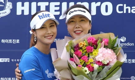 42살 강수연, KLPGA 눈물의 은퇴식