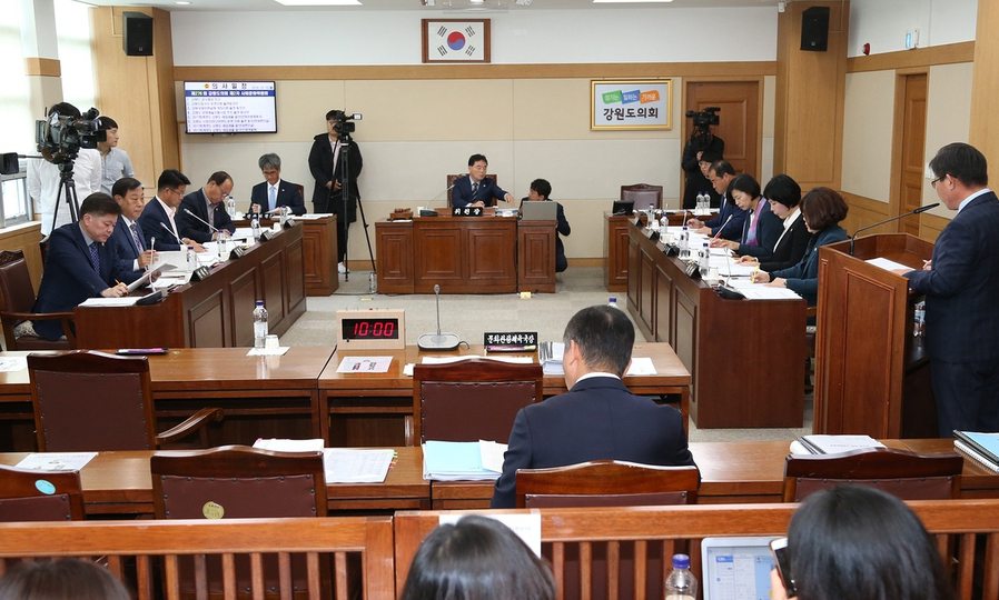 강원FC 선수 심리상담, 내과의사에 맡겨