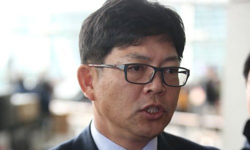 최하위 롯데, 양상문 감독·이윤원 단장 동반 사임