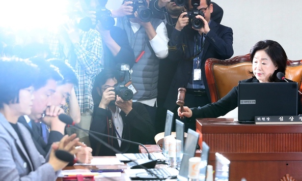 [사설] 거대 정당에 유리한 선거제, 이번엔 꼭 바꿔야