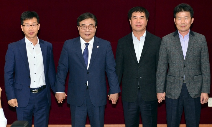 광주형 일자리 논의 노동계 대화 재개 선언 