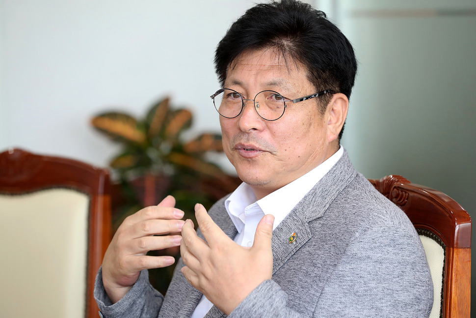 도성훈 인천시교육감은 "사립유치원 집단 폐원 등에 대비해 시교육청 산하에 '유아교육 공공성 강화 추진단'에 비상상황실을 설치하고 교육청 인가 없이 임의로 폐·휴원할 경우 행정 처분과 경찰에 고발할 방침"이라고 엄중히 경고했다.