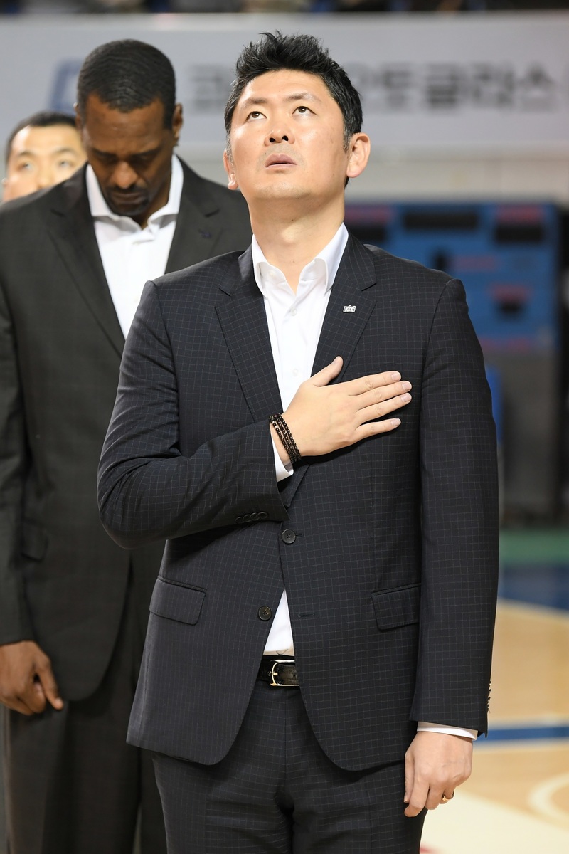 추승균 케이씨씨(KCC) 감독. KBL 제공