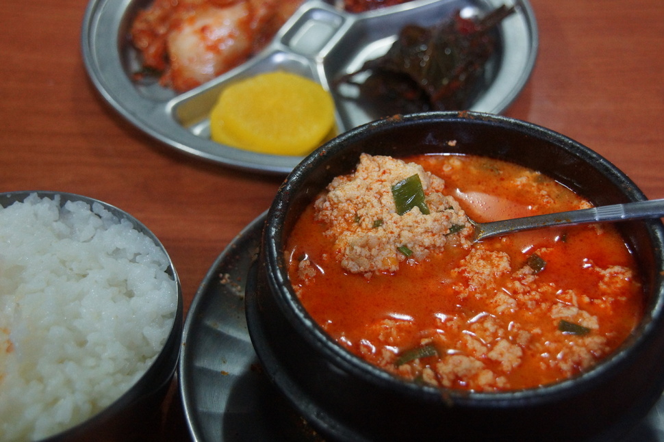 신 해바라기분식의 순두부찌개