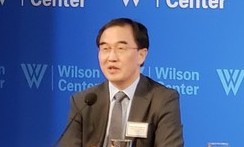 조명균 “연내 김정은 위원장 답방·종전선언 가능하다”