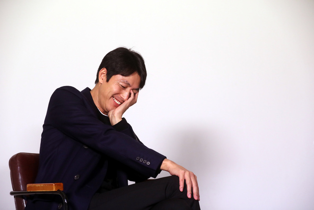 배우 정우성이 15일 오후 서울 마포구 한겨레신문사에서 인터뷰를 하고 있다. 백소아 기자 thanks@hani.co.kr