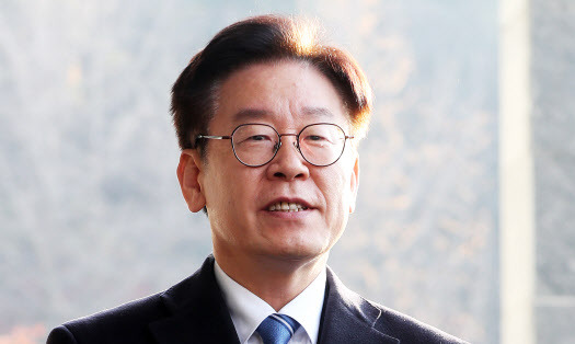 이재명 “침 뱉으려면 이재명에게 하라”