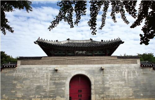 경복궁 영추문. 문화재청