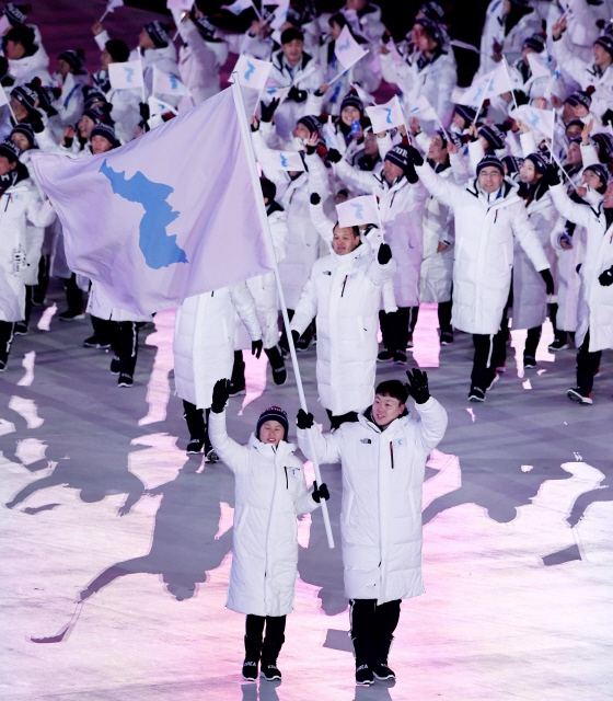 2018 평창겨울올림픽 개막식에서 남북한이 공동 입장하고 있다. 공동취재단