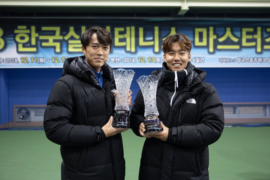 세종시청의 남지성(왼쪽)과 조민혁. 한국실업테니스연맹 제공