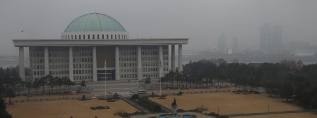 국회 전경. <한겨레> 자료사진
