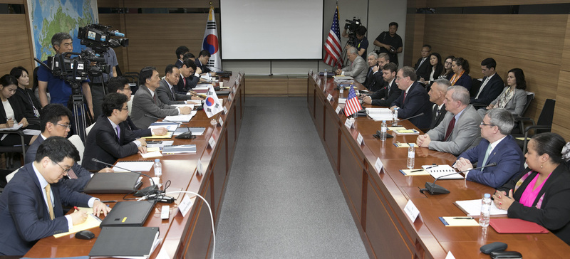 지난해 8월 서울 서초 국립외교원에서 한-미 방위비 분담 협상 4차 회의가 열리고 있다.  한겨레 자료사진