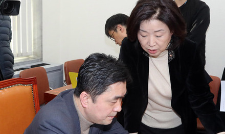 [사설] 자유한국당도 개편안 내 본격 ‘선거제 협상’ 나서야