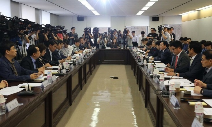 [사설] 문재인 정부도 ‘조세개혁’ 용두사미로 끝내나
