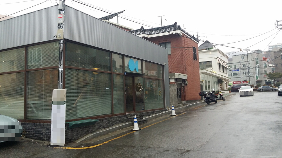 부산 해운대구 우동 옛 동해남부선 철길 뒤쪽 마을 ‘해리단길’ 모습.