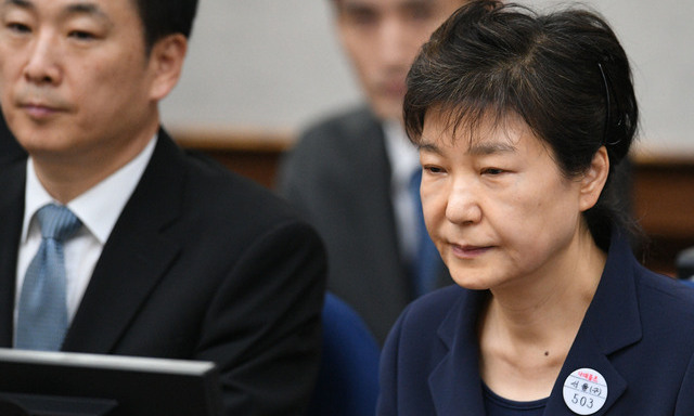 [사설] ‘박근혜 수렁’에 다시 빠져드는 자유한국당