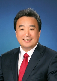 윤성이 동국대 총장.