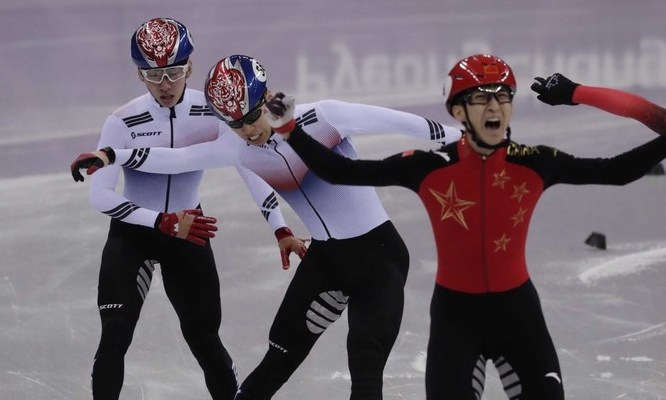 황대헌, 쇼트트랙 남자 500m 첫 금메달 감격