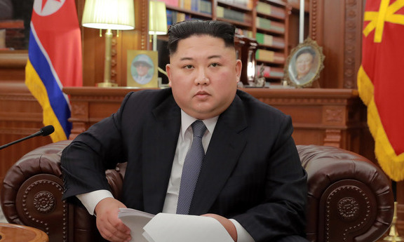 노동신문 “김정은 비핵화 결단, 물러설 자리 없는 길”