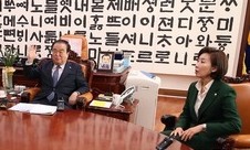 [사설] 두달 허송세월한 국회, 이젠 남 탓 말고 정상화해야