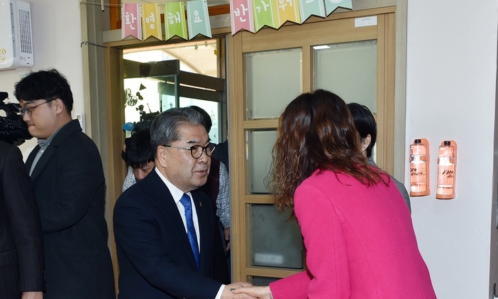 경기·인천 개학 연기 유치원 2곳…‘대란’ 피했으나 곳곳 혼란