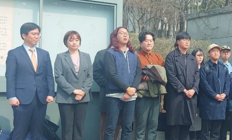 ‘궁중족발 사건’ 사장 항소심, 징역 2년으로 감형