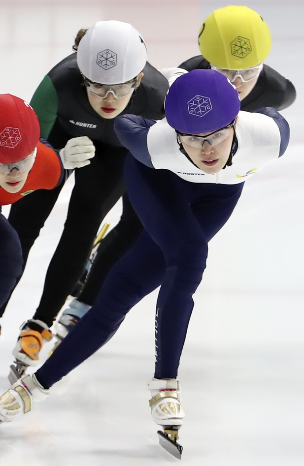 김아랑이 7일 2차 국가대표 선발전 여자 1000m 예선에서 1위로 질주하고 있다. 연합뉴스