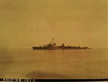 1948년 5월 15일 제주항에서 촬영된 미군 함정. 제주도의회 제공]