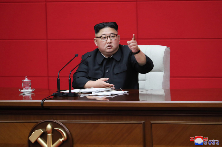 김정은 북한 국무위원장이 지난 10일 노동당 중앙위원회 제7기 제4차 전원회의를 주재했다고 조선중앙통신이 11일 보도했다. 평양/조선중앙통신 연합뉴스