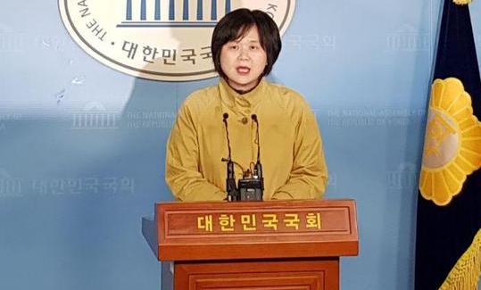 이정미 ‘낙태죄 폐지’ 법안 발의…헌재 결정 후 국회 첫 개정안