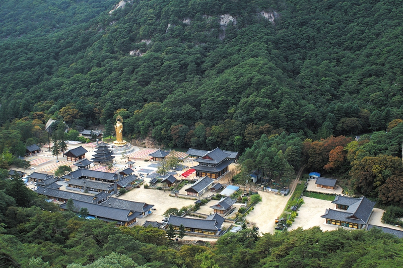 유네스코 세계문화유산에 등재된 속리산 법주사.  보은군 제공