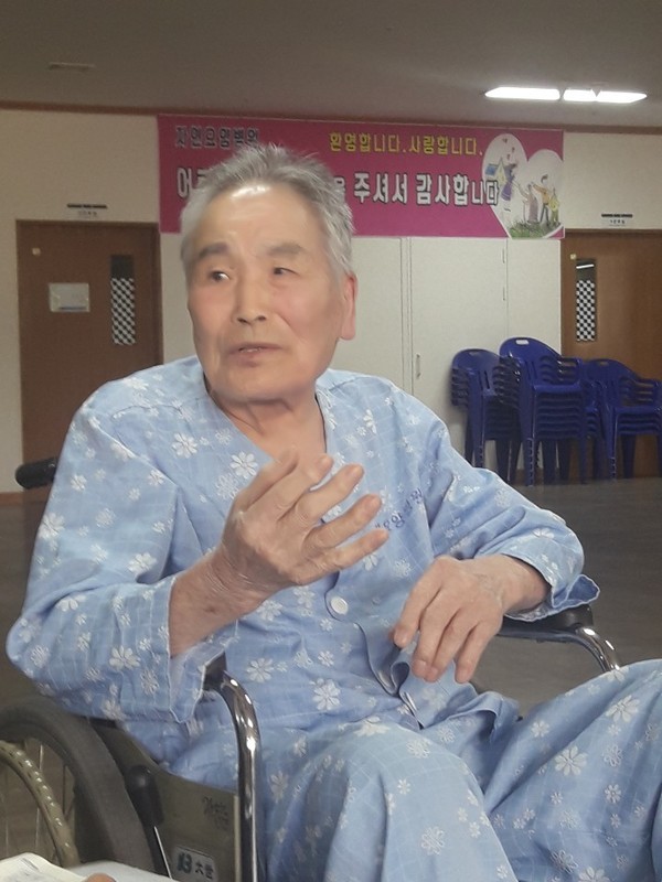 일본 홋카이도의 스미토모석탄광업(현 스미세키홀딩스) 아카비라 광업소로 강제동원됐던 권충훈옹이 당시 고통을 이야기하고 있다.