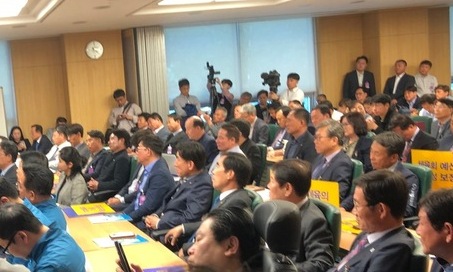단체장 겸직 불가 지방체육회 살리려면 법인화해야