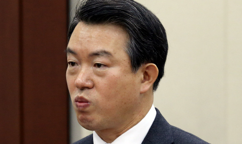 ‘박근혜 정보경찰 선거개입’ 강신명·이철성 전 경찰청장 구속영장 청구