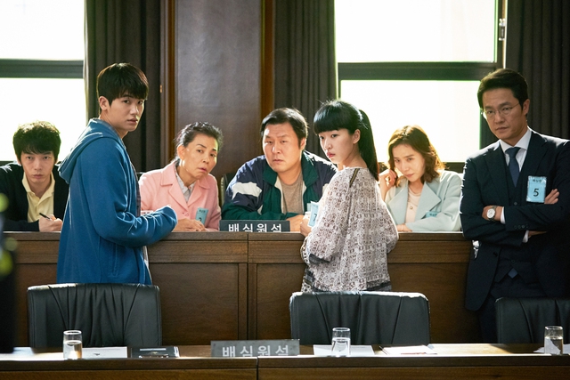 영화 <배심원들>의 한 장면. 씨지브이(CGV)아트하우스 제공