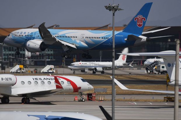 중국 3개 국영 항공사가 미국 보잉 쪽에 737 맥스 운항 중단에 따른 손해 배상을 청구하고 나섰다. AFP 연합뉴스