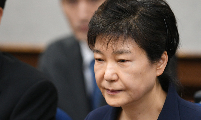 1년 만에 시작해 5분 만에 끝난 박근혜 ‘국정원 특활비 수수’ 항소심