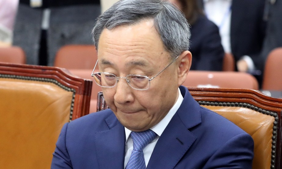 검찰, 국회의원 ‘쪼개기 후원’ 의혹 KT 전산센터 압수수색