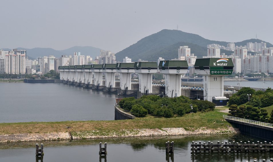 낙동강 하굿둑 1차 개방 실험…이번 결과 바탕으로 2차 개방 준비