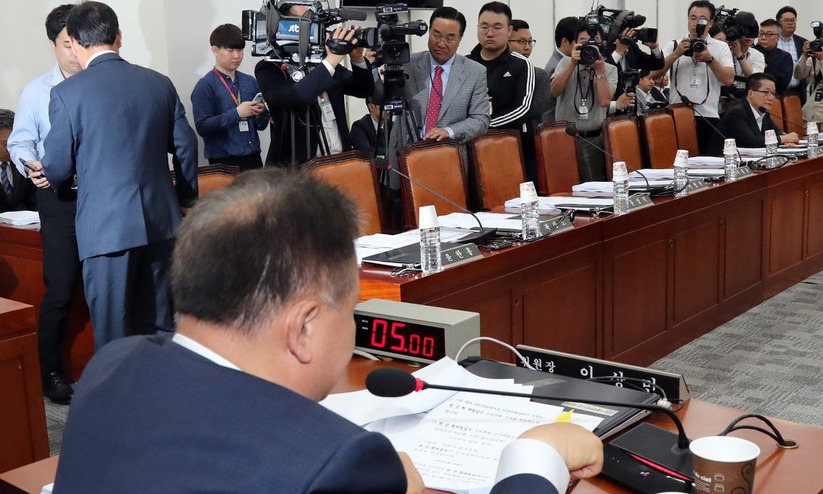 “한국당, 특위 연장 못하겠다고 해” 국회 정상화 물밑협상 ‘다시 비관론’