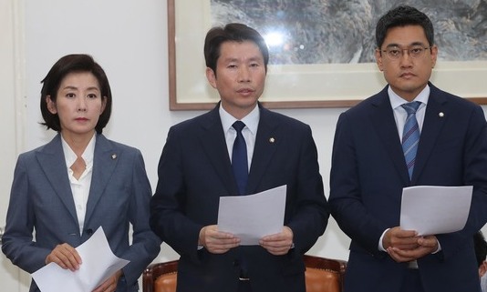 [사설] ‘국회 정상화’ 걷어찬 한국당, 국민이 두렵지 않은가