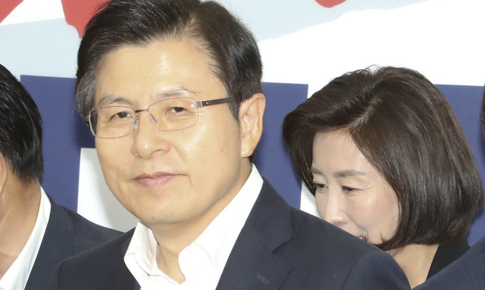 황교안 “자유롭게 말하세요, 근데 안 하면 임명 취소”…침묵 부른 썰렁 농담