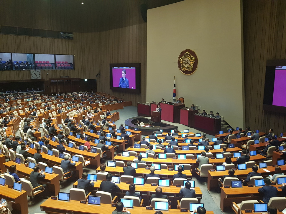 이인영 더불어민주당 원내대표가 3일 국회 본회의에서 교섭단체 대표연설을 하고 있다.