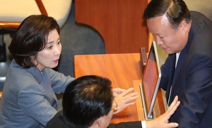 [사설] 여야, 정치 공방보다 ‘추경 내용’에 집중해야