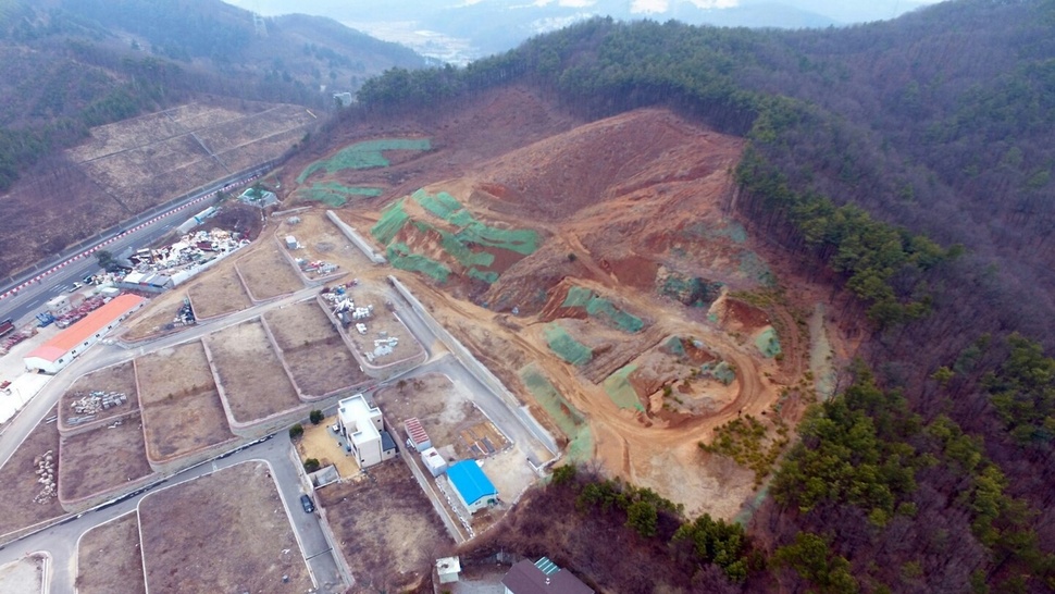 산지 경사도 완화 이후 난개발된 용인시의 모습. 최병성 용인시 난개발조사특별위원회 위원장 제공