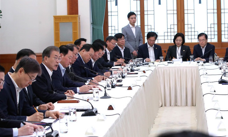 “일 수출 규제, 한국경제 추격 위기 탓도”…청, 장기전 대비