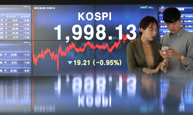 무역 겹악재에 원화가치 2년7개월 만에 최저치 