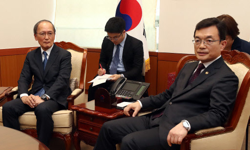 한국, ‘지소미아’ 파기로 반격할까