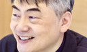 [세상읽기] 오른손엔 칼, 왼손엔 청진기 / 신영전