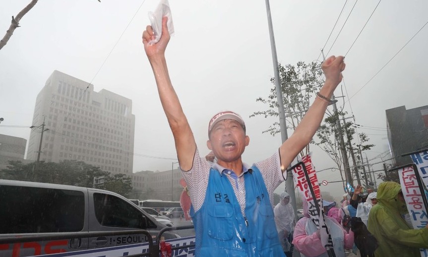 [포토] 톨게이트 노동자들 “우리가 이겼다!” 